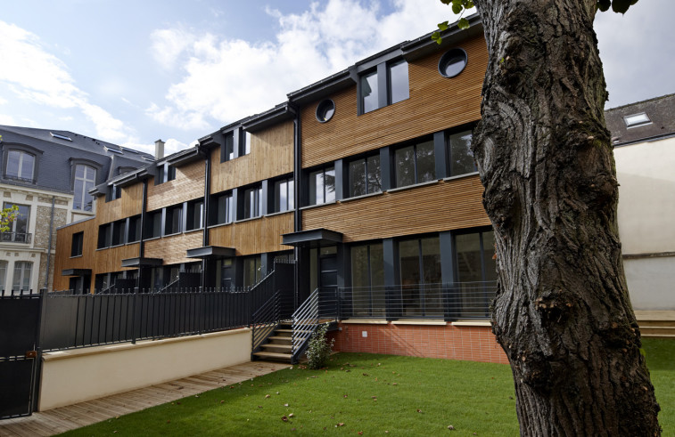 Maisons au 41 rue Berthier à Versailles, jardins et façades